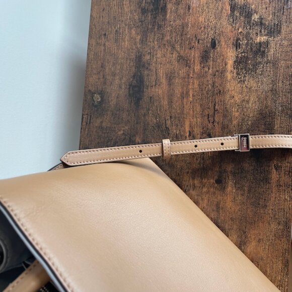 Two-Tone Petite FENDI 2Jours Tote - Picture 4 of 5